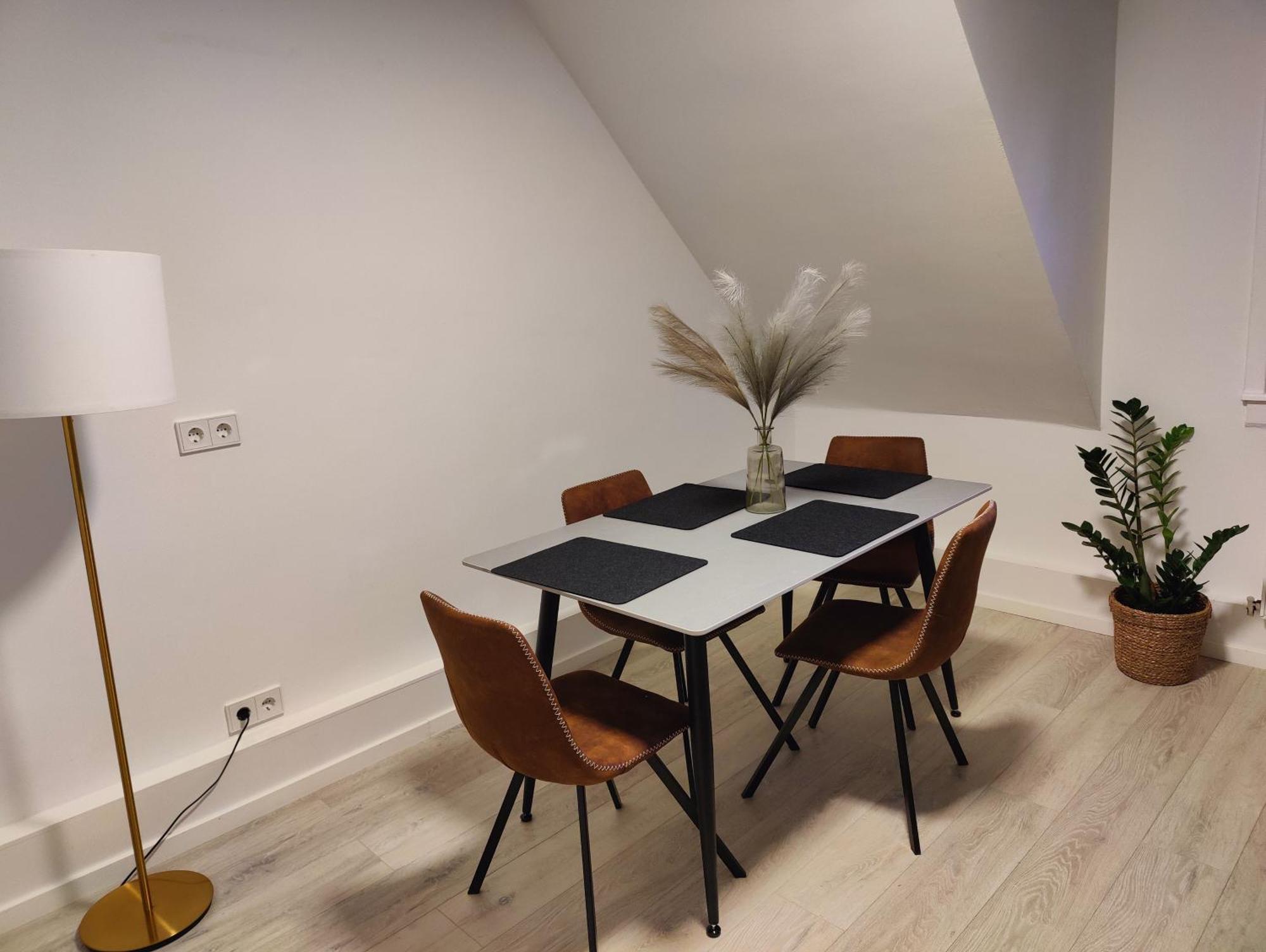 Bliss - 2 Schlafzimmer, Boho, Netflix, Arbeitsplatz * Wiesbaden